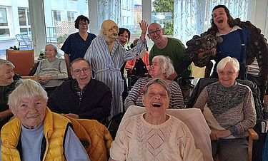 Nach der Vorstellung gab es noch diesen Fotospaß mit den Künstlern.