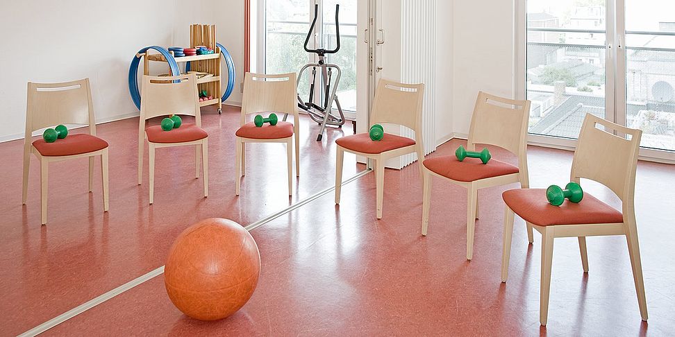 Fit bleiben im betreuten Wohnen in Krefeld