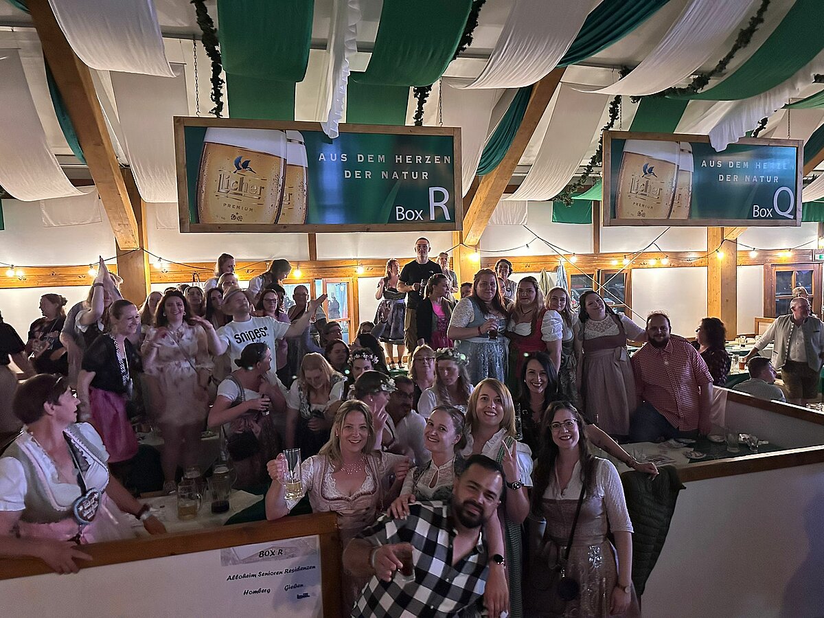 4412 Wiesenfest 3