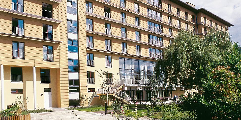 Das Pflegeheim Berlin Lichtenberg in der Frontalansicht