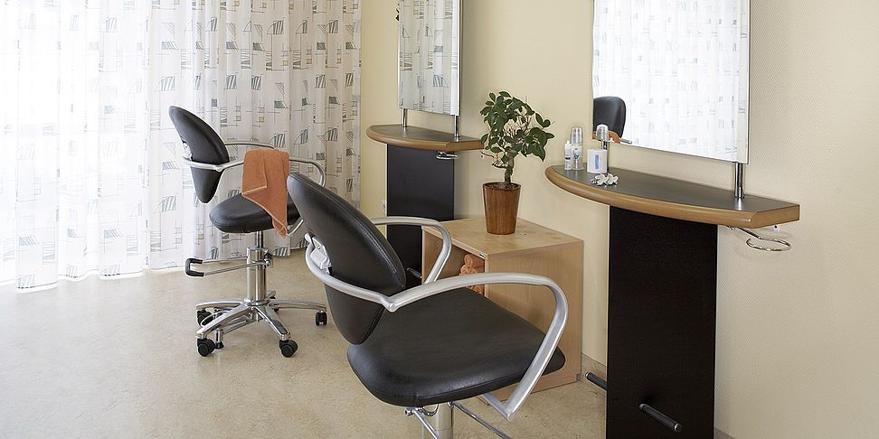Hauseigener Friseursalon im Pflegeheim Pilsting