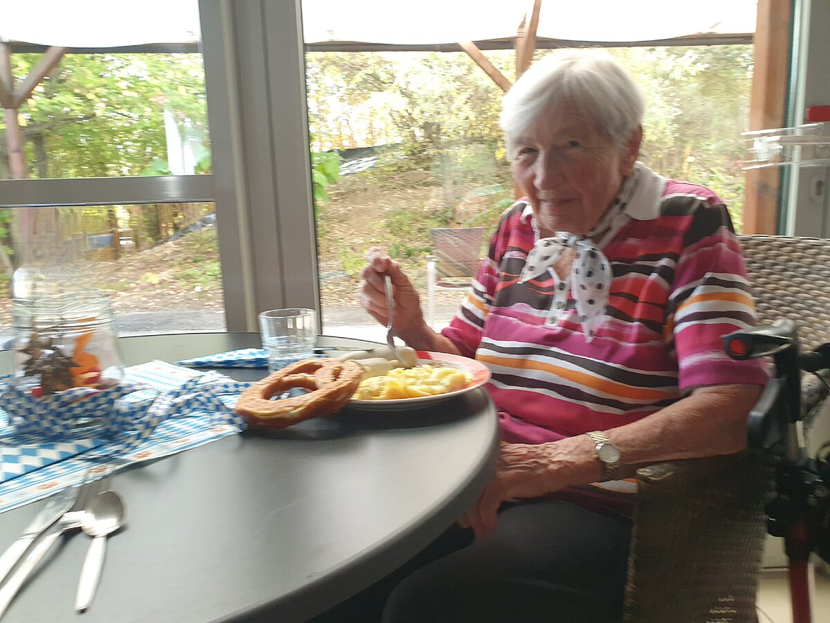 Weißwurstessen bayrisches Fest