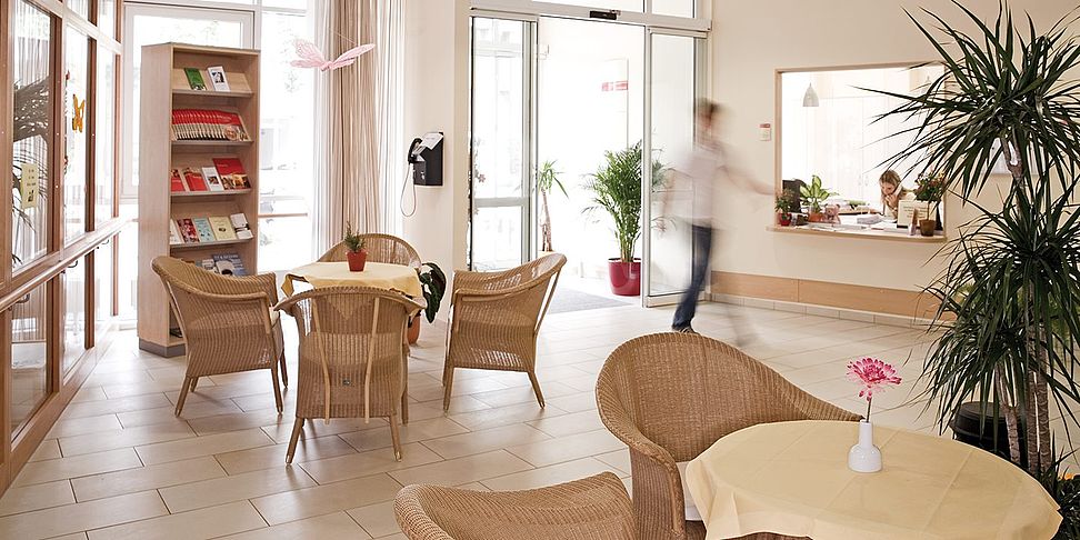 Das schöne Foyer im Pflegeheim Leinfelden-Echterdingen