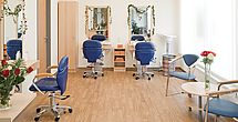 Das Pflegeheim Kaiserslautern verfügt über einen eigenen Friseursalon.