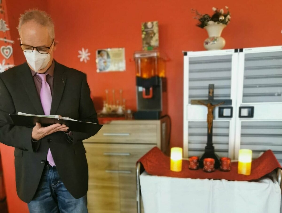 Gedenkgottesdienst im Altenheim "AGO Rosbach"