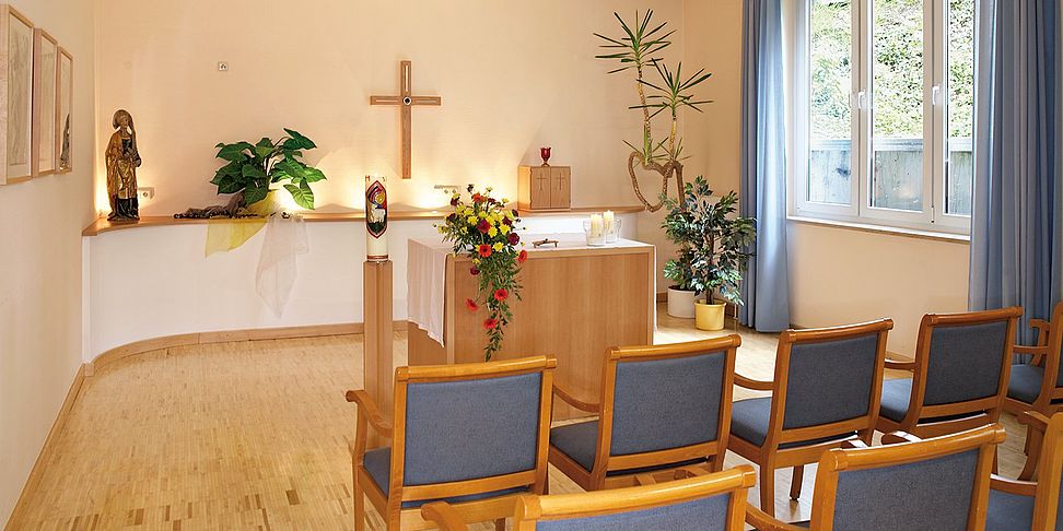 Das Pflegeheim Pullach verfuegt ueber einen eigenen Andachtsraum.