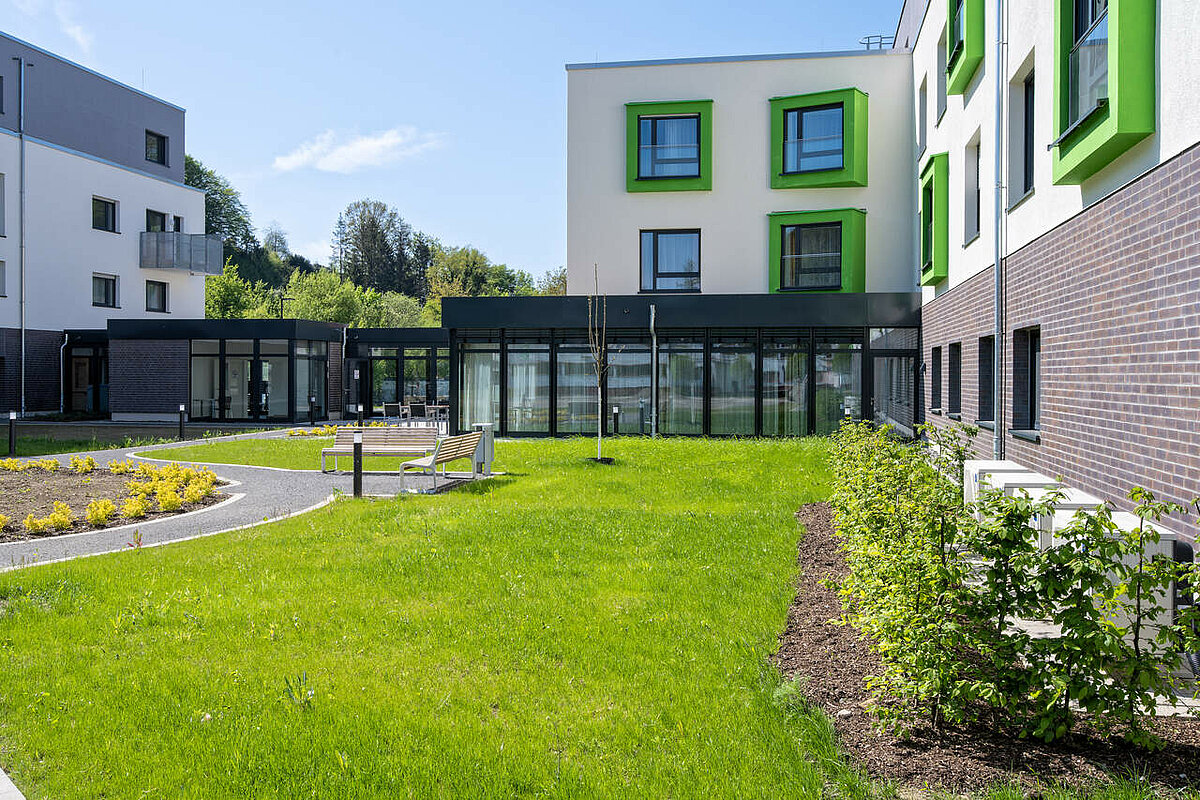 Garten der CMS Senioren-Residenz Gummersbach