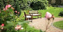 Entspannen im Garten im Pflegeheim Woellstadt