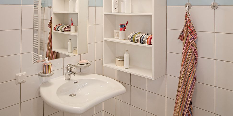 Ein eigenes Komfortbad gehört zu jedem Komfortzimmer im Pflegeheim Barsinghausen