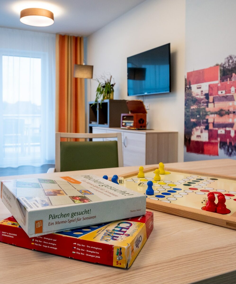 Brettspiele für die Bewohner des Seniorenheims in Herzberg am Harz