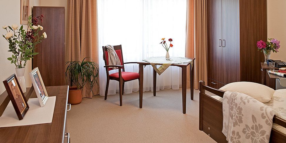 Pflegeheim Buchholz - Ihr schönes Zimmer im neuen Zuhause