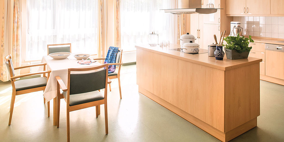 Die Therapieküche im Altenheim Meerane - Haus Ost - steht bereit zum Kochen und Backen.