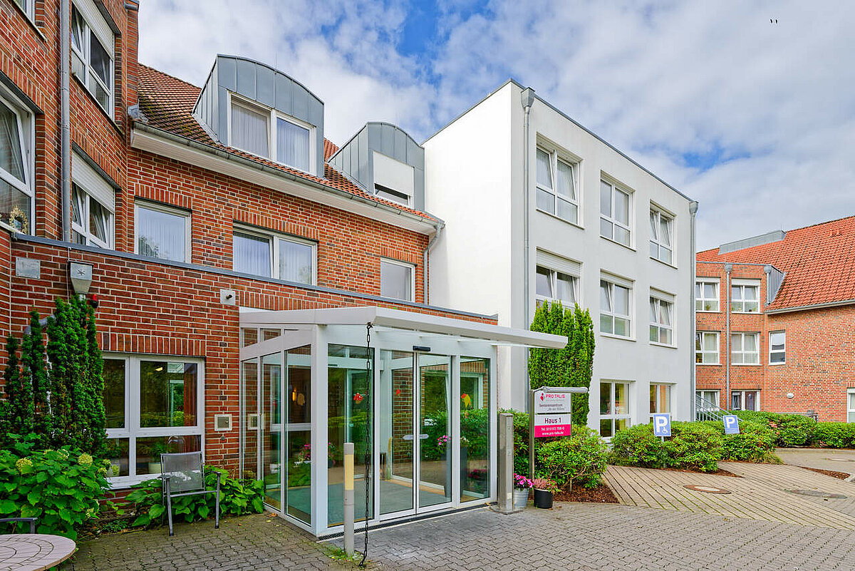 ProTalis Pflegeheim an der Böhme in Walsrode: Außenansicht Eingang