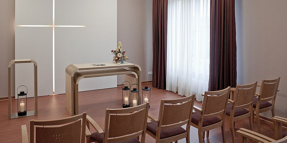 Einen Ort der Besinnung findet man im Andachtsraum des Altenheims Schneeberg