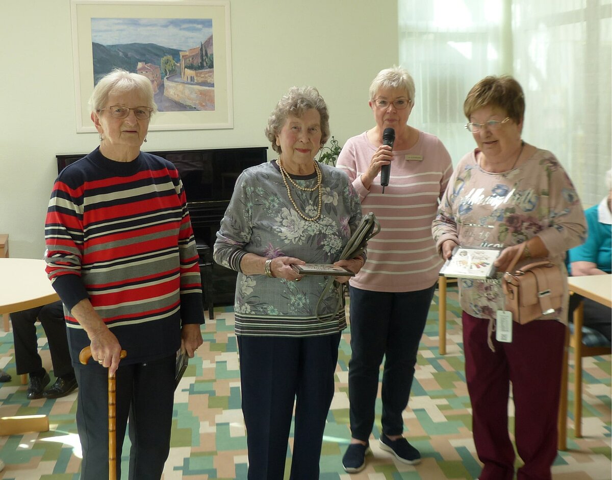 Modenschau im Seniorenheim Am Lindenberg in Salzgitter-Thiede